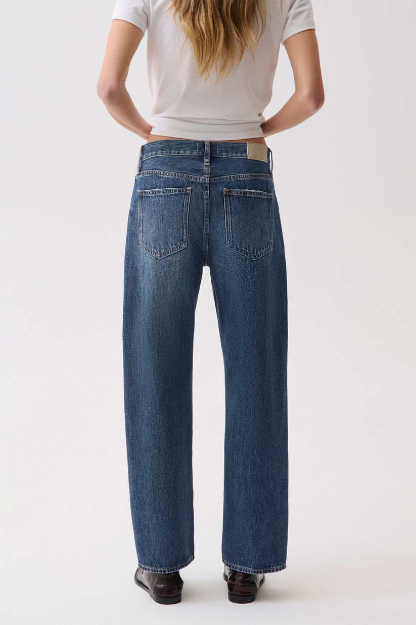 Lexi Bowed Straight Jeans in Distance