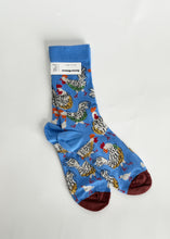 Load image into Gallery viewer, Patterned Crew Socks
