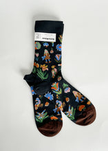 Load image into Gallery viewer, Patterned Crew Socks
