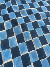 Load image into Gallery viewer, Monty Top in Sala Square Blockprint
