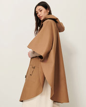 Load image into Gallery viewer, Castelwick Poncho- Alpaga
