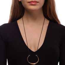 Load image into Gallery viewer, Telson Ring Pendant Necklace
