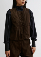 Load image into Gallery viewer, Vestio Top - Chocolate
