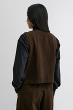 Load image into Gallery viewer, Vestio Top - Chocolate
