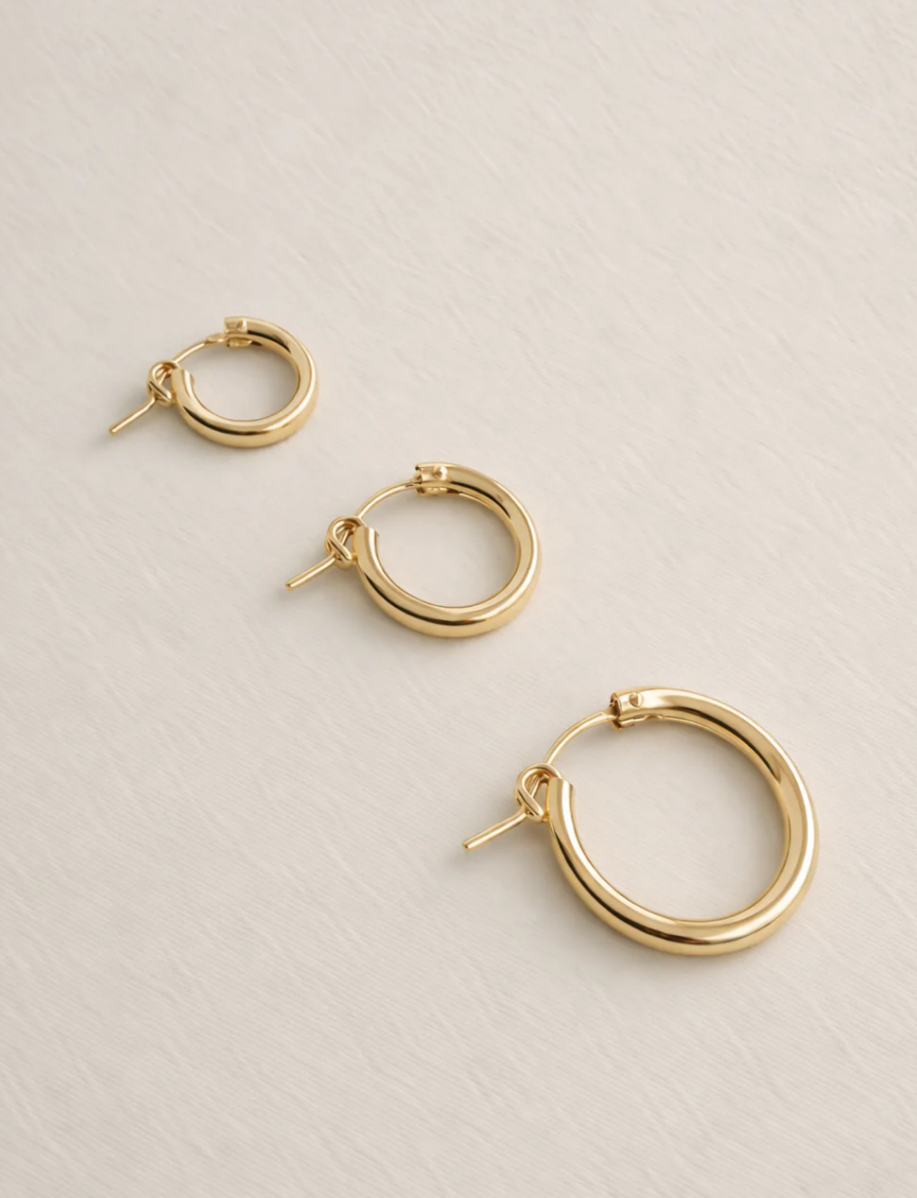 Everyday Click Hoop Earrings 13mm Gold