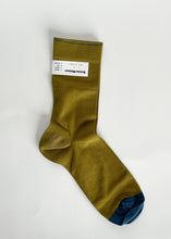 Load image into Gallery viewer, Solid Crew Socks
