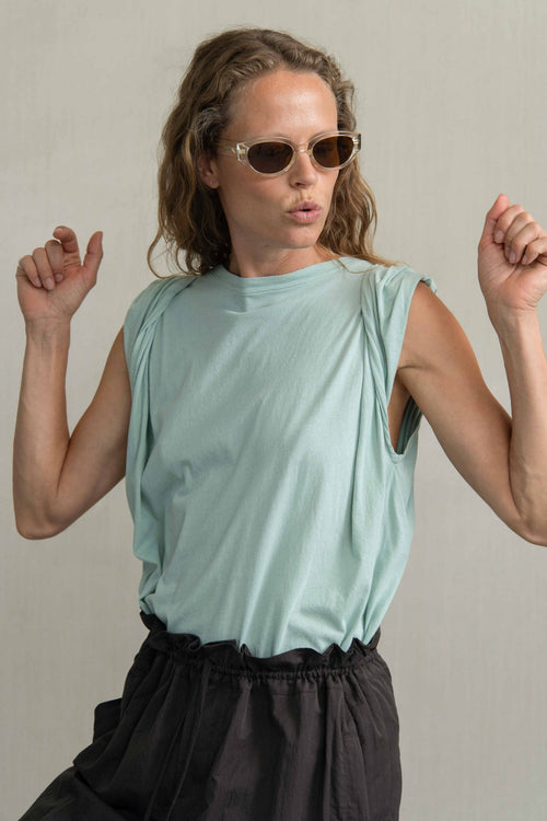 Bara Tee