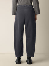 Load image into Gallery viewer, Ankle Barrel Pant w/ Pockets
