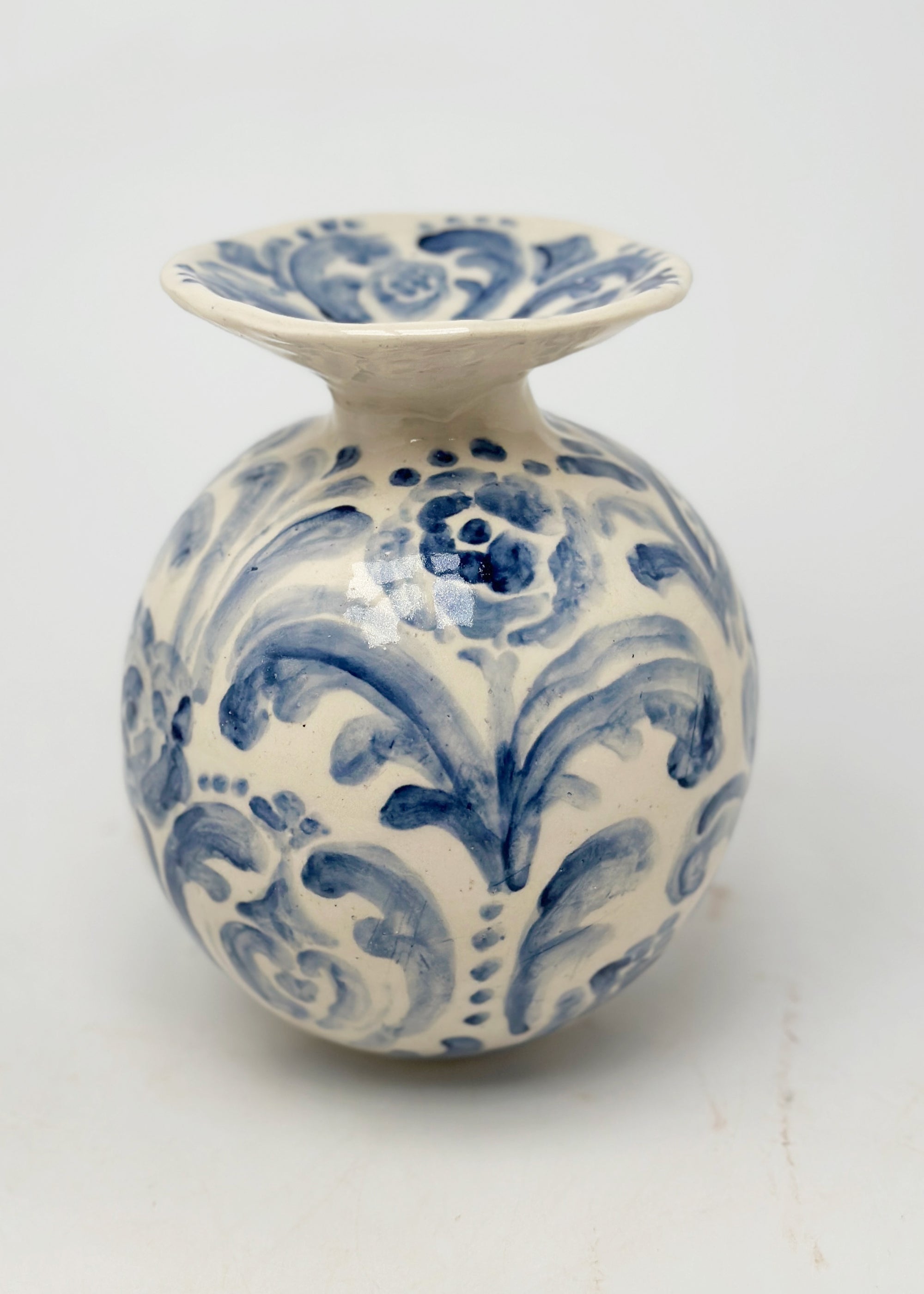 Round Damask Vase Blue