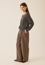 Load image into Gallery viewer, Blythe Superfine Cashmere Sweater - Charcoal Heather
