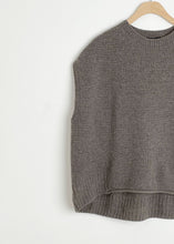 Load image into Gallery viewer, Cashmere Blend Lambs Wool Boat Neckline Vest - Greige
