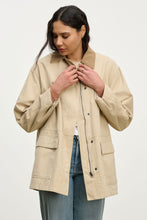 Load image into Gallery viewer, Rosa Jacket - Sand
