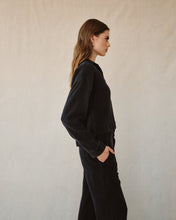Load image into Gallery viewer, Crop Pocket Button Down
