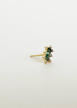 Load image into Gallery viewer, Birthstone Ring Emerald size 6.5
