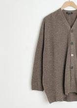 Load image into Gallery viewer, Fine Wool Cardigan - Brown
