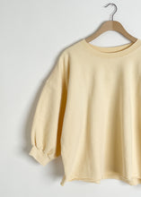 Load image into Gallery viewer, Fond Sweatshirt Butter
