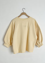 Load image into Gallery viewer, Fond Sweatshirt Butter
