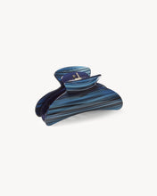 Load image into Gallery viewer, Grande Heirloom Claw
