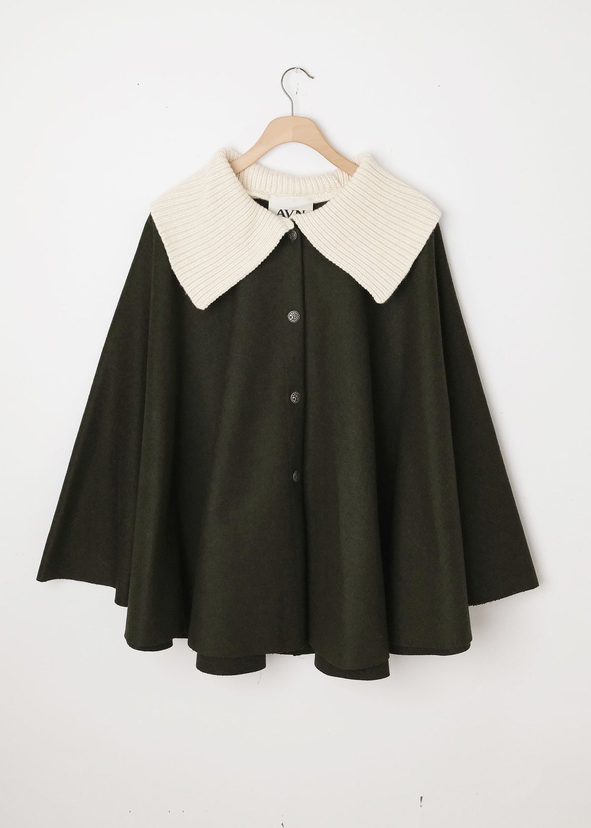 Knitted Collar Cape