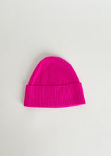 Load image into Gallery viewer, Lilou Beanie - Rose Neon
