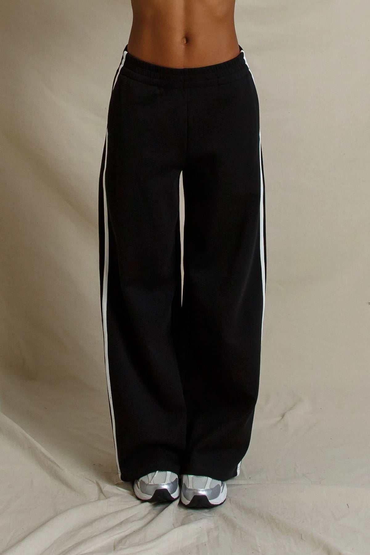 Mikos Wide Pant Black