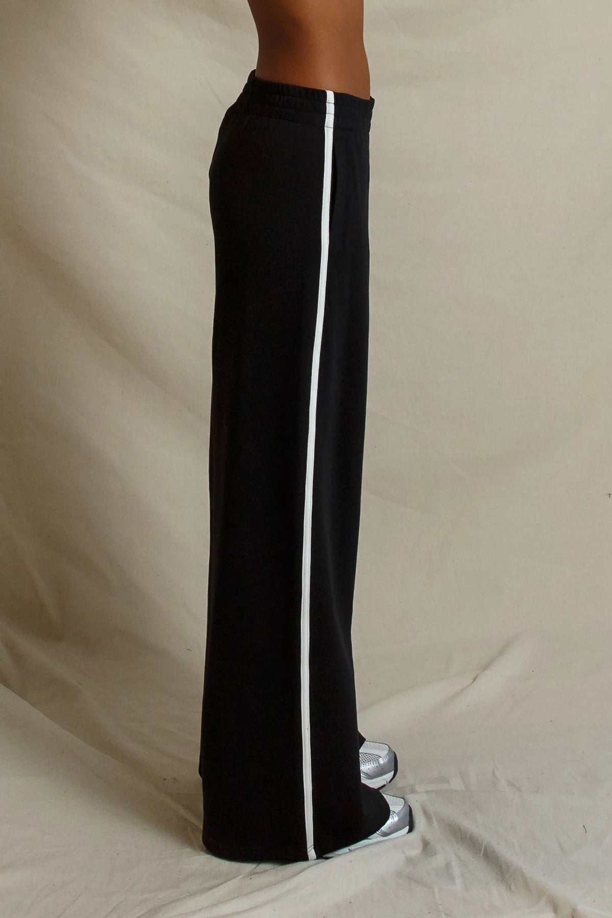Mikos Wide Pant Black