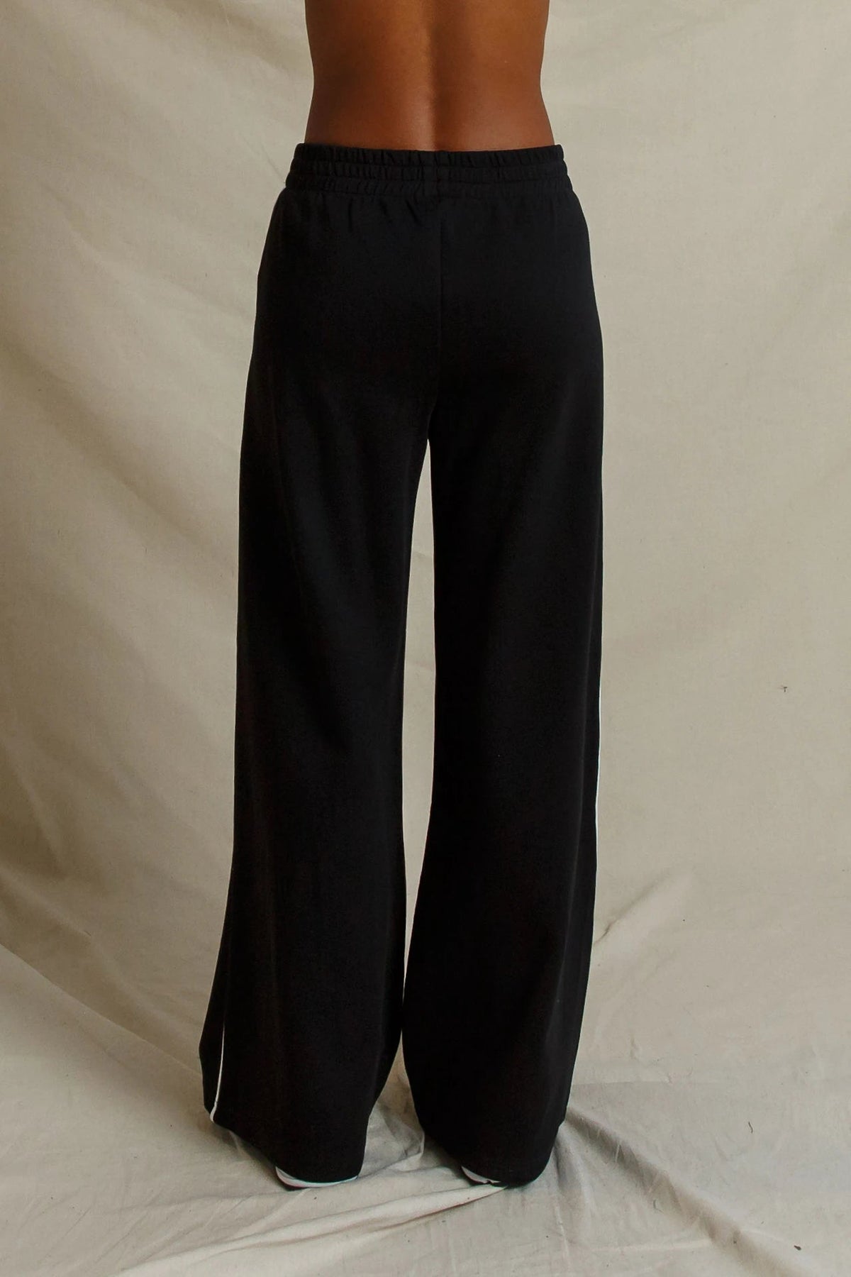 Mikos Wide Pant Black
