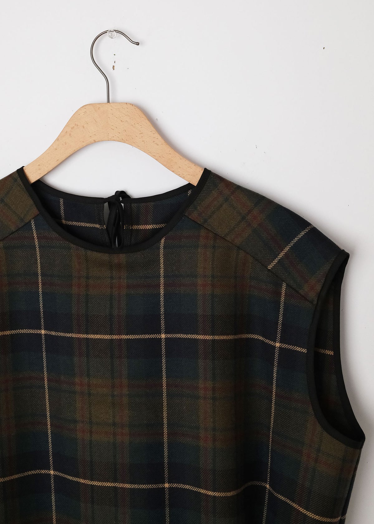 Sleveless Box Top Military Check
