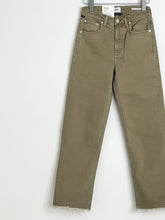 Load image into Gallery viewer, Palma Straight - Bezal
