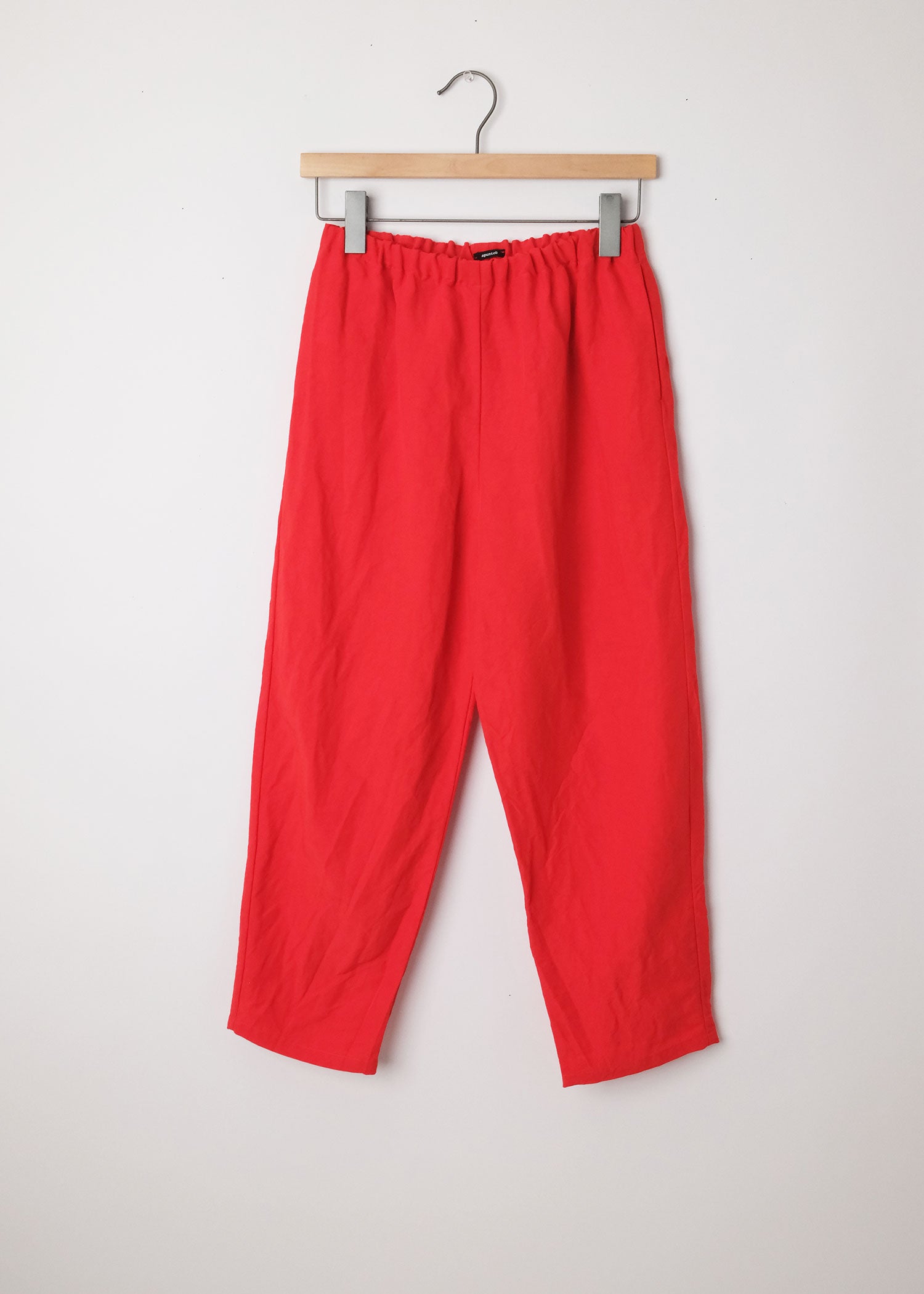 Linen Tapered Trouser