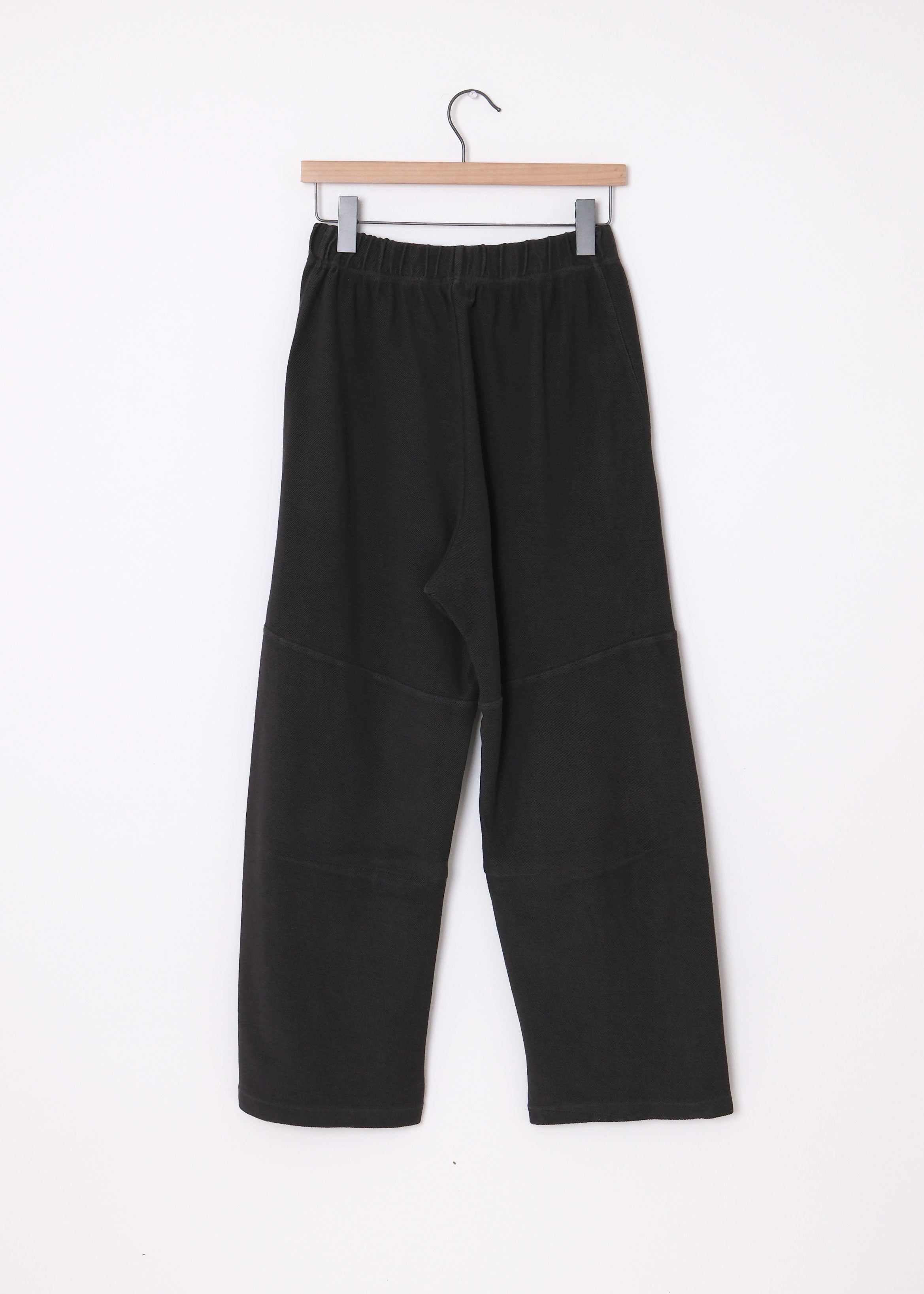 The Roam Seamed Pants - Washed Black