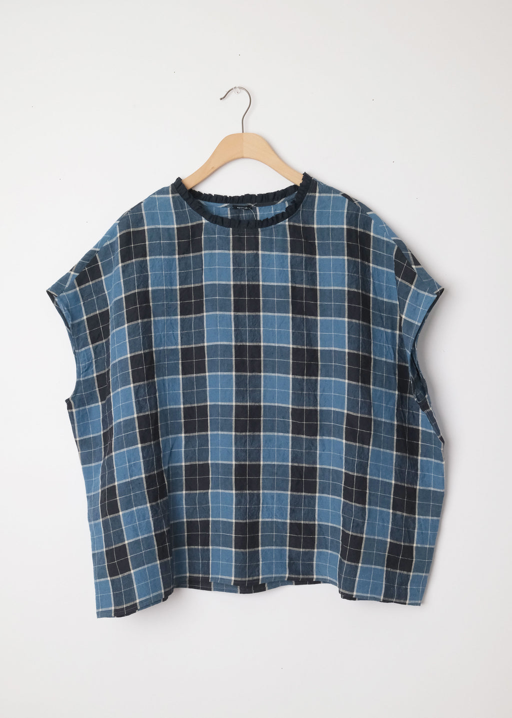 Ruffle Edge Trim Plaid Top