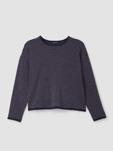 Load image into Gallery viewer, Round Neck Cropped Box Top
