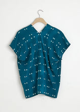 Load image into Gallery viewer, Studio Box Top - Teal

