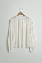 Load image into Gallery viewer, Tamara Blouse - Winter
