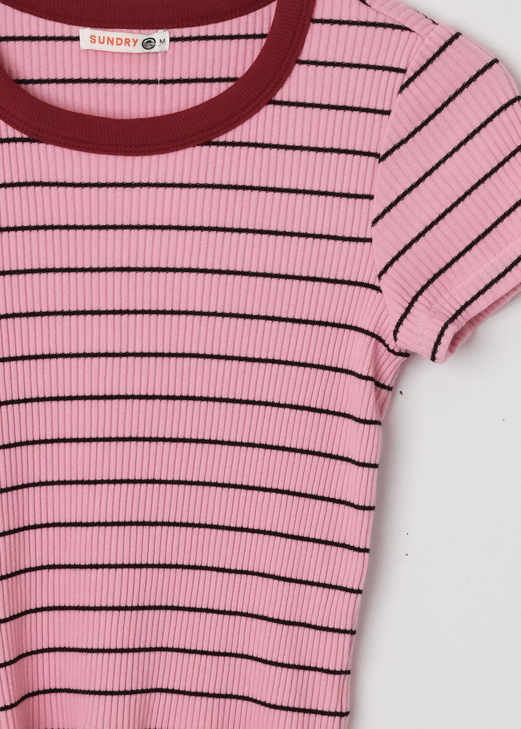 90’s Tee Tonal Neck Tee