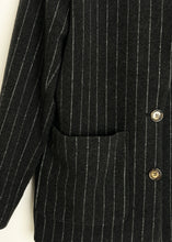 Load image into Gallery viewer, Vafi Pinstripe Jacket

