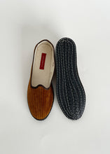 Load image into Gallery viewer, Corduroy Velvet Slip On Flats
