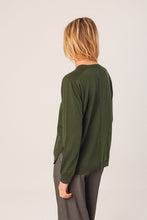 Load image into Gallery viewer, Basic Cotton Sweater - Verde
